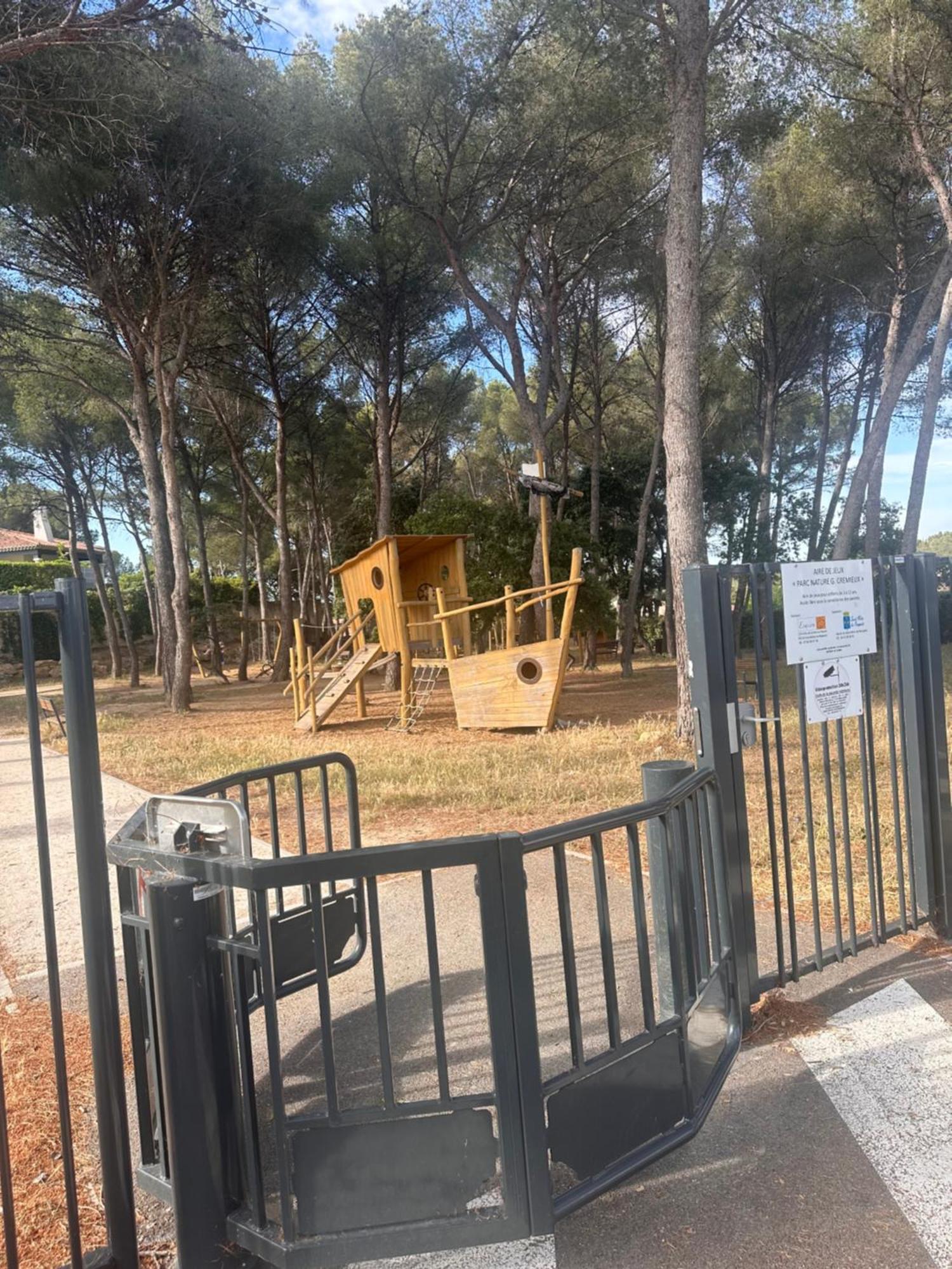 Maison T3 Dans Un Village Calme Saint-Mitre-les-Remparts エクステリア 写真