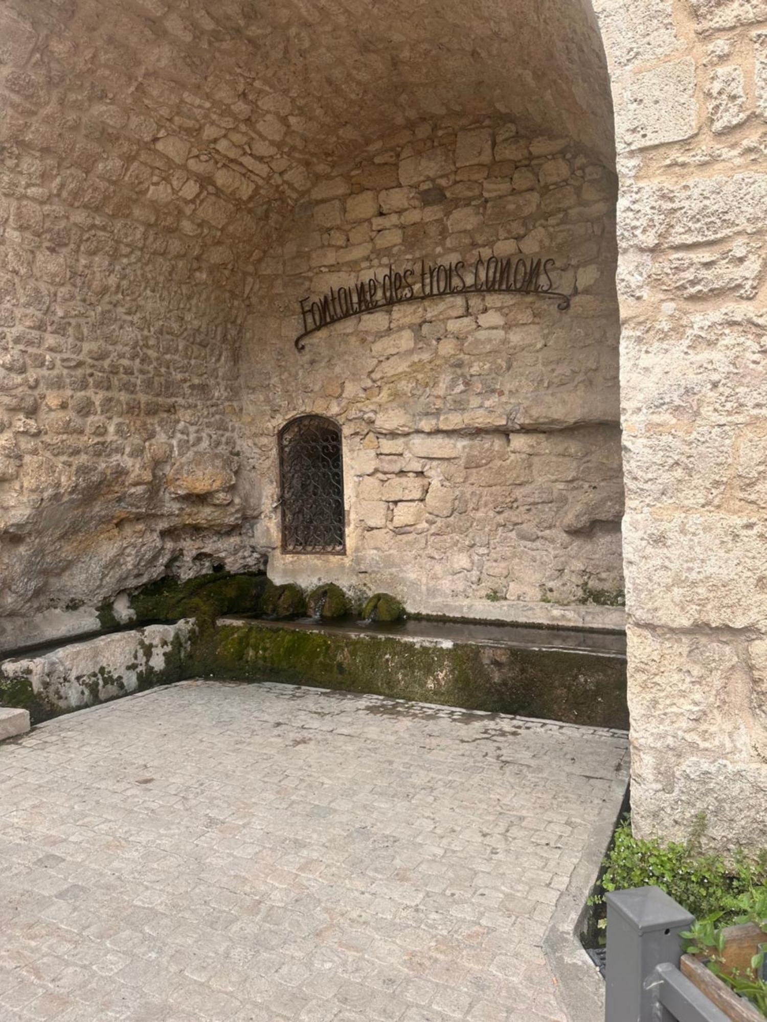 Maison T3 Dans Un Village Calme Saint-Mitre-les-Remparts エクステリア 写真